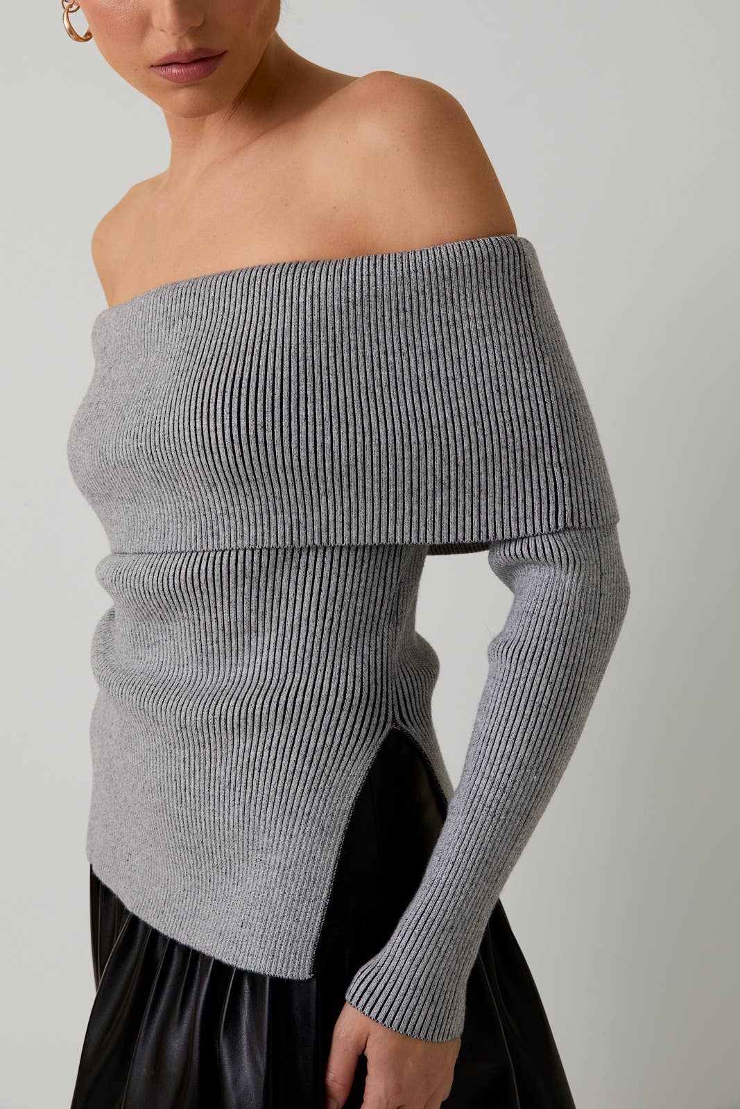 Dana Off Shoulder Long Sleeve Ribbed Top