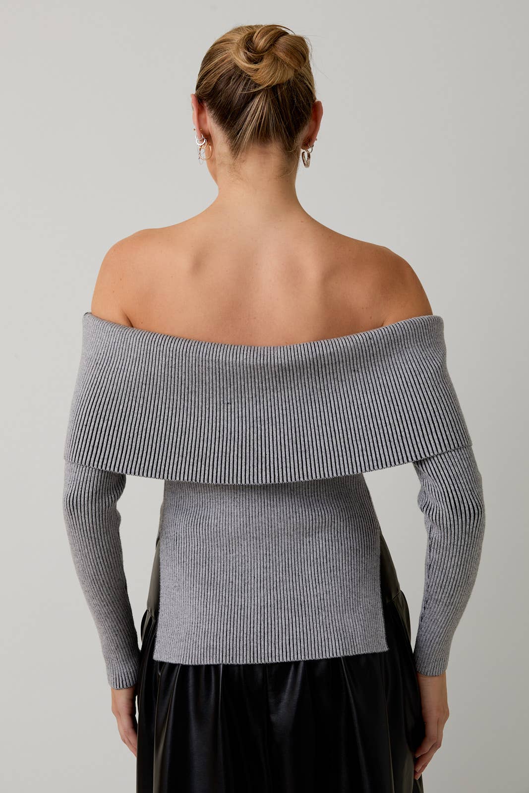 Dana Off Shoulder Long Sleeve Ribbed Top