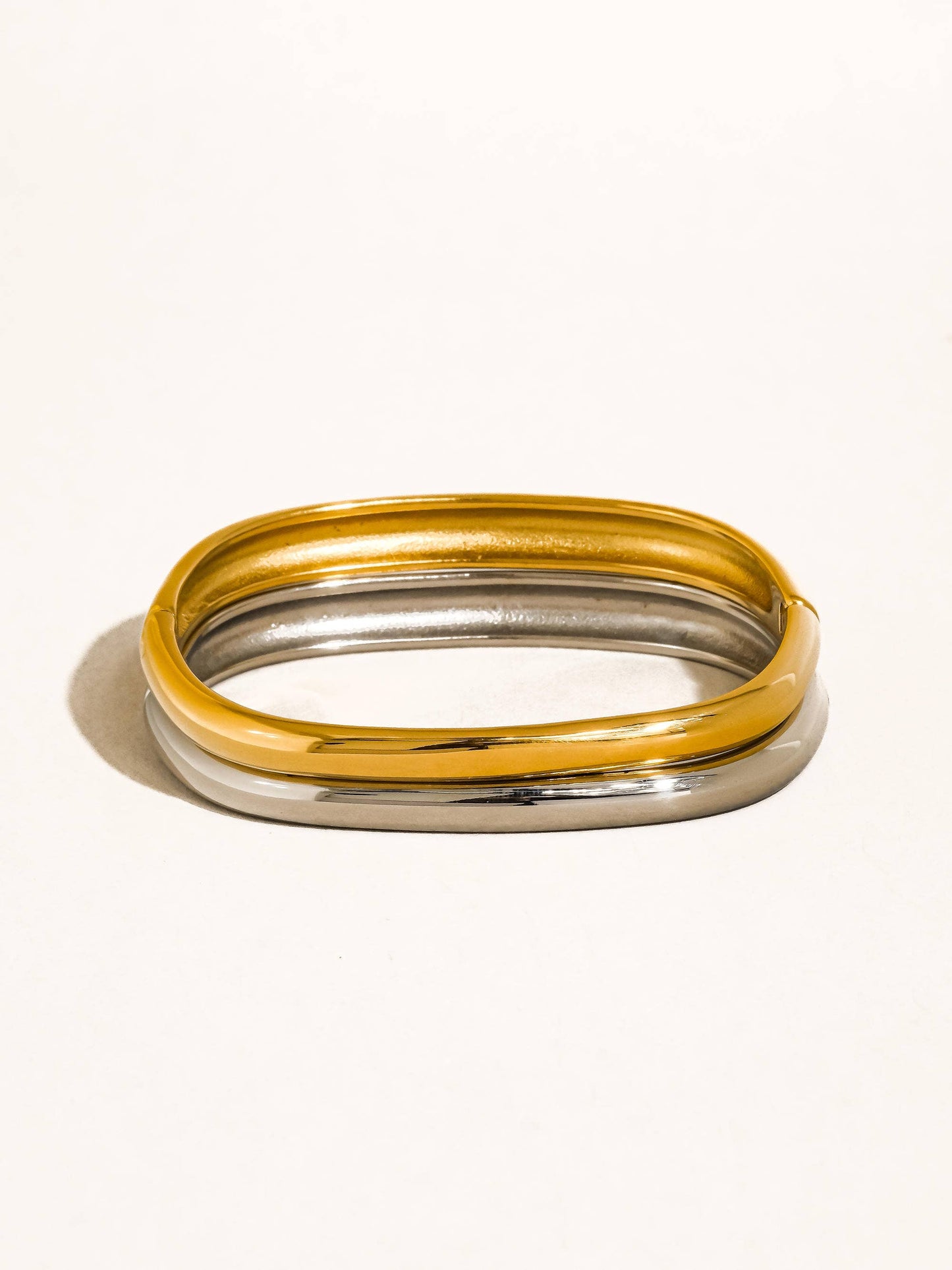 Renzi Classic Bangle (silver or 18k gold plated)