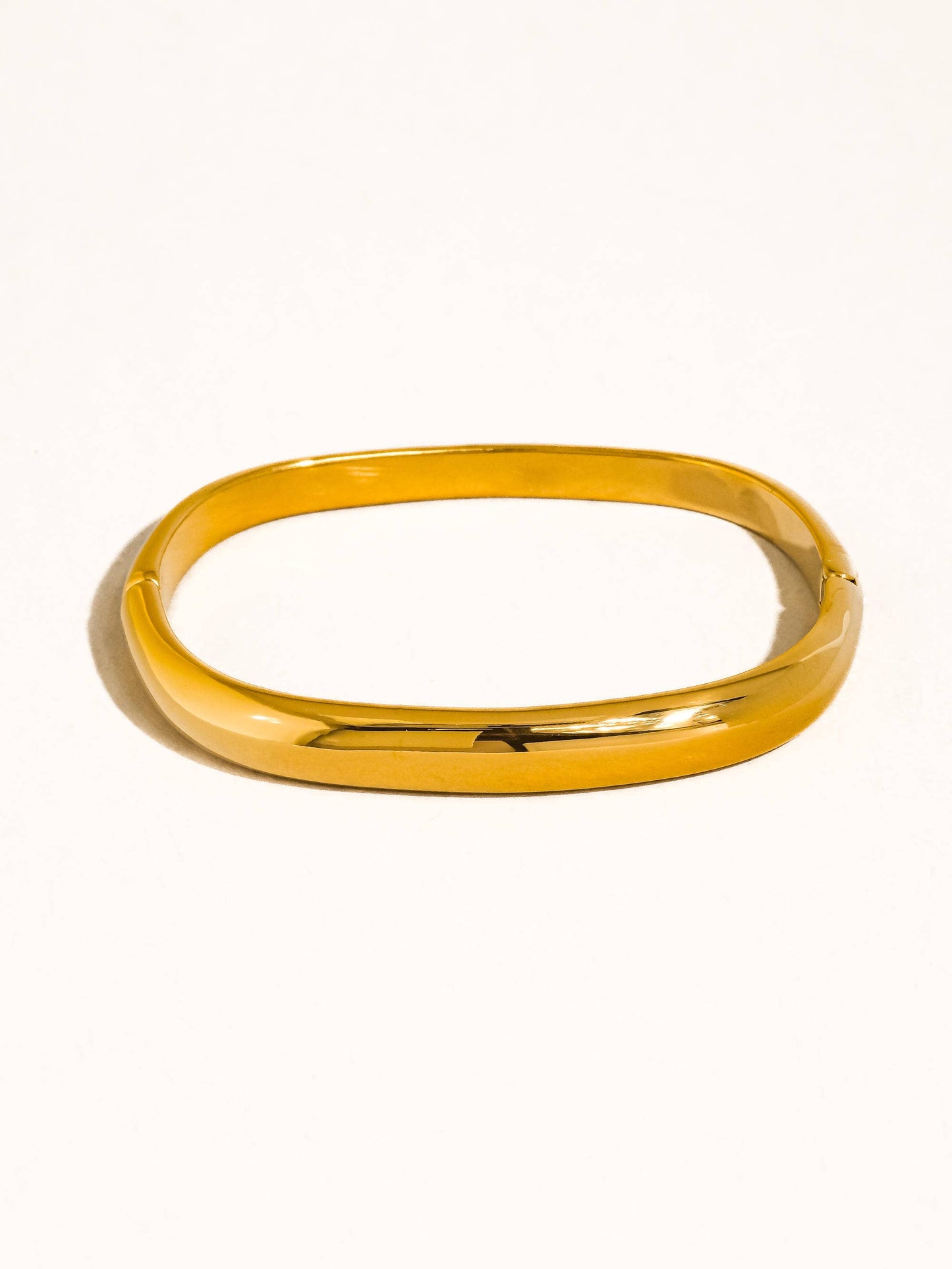 Renzi Classic Bangle (silver or 18k gold plated)
